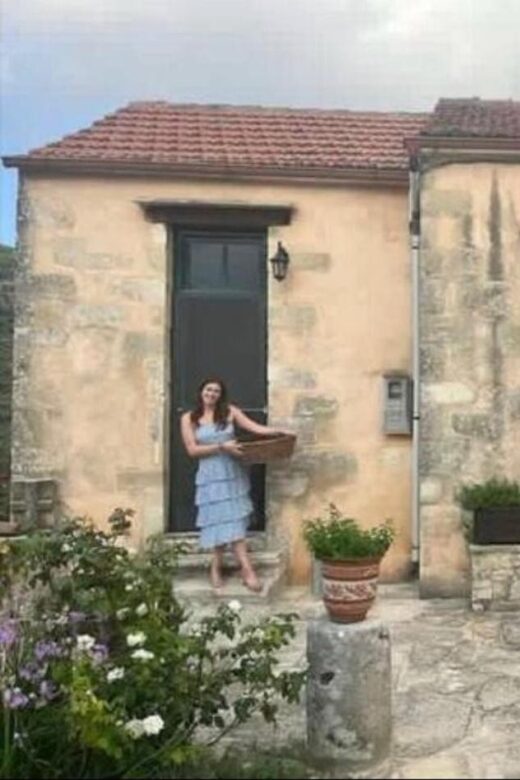 Gastronomy tour and wine tasting in traditional villages. - Practicalities and Tips for Travelers