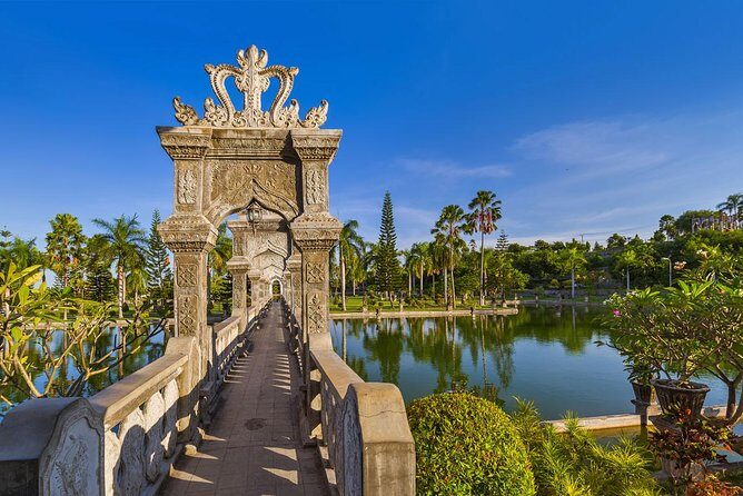 Gate Heaven of LEMPUYANG TEMPLE & East Bali Tours - Diving Into the Itinerary: What to Expect