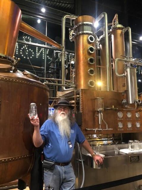 Gatlinburg: Wine and Moonshine Walking Tour with Tastings - Authenticity and the Guide’s Role