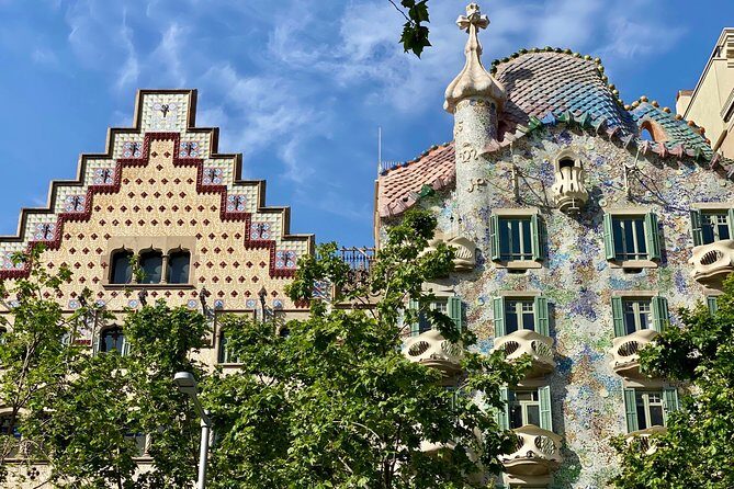 Gaudí and Barcelona Legends - Private Tour - FAQ