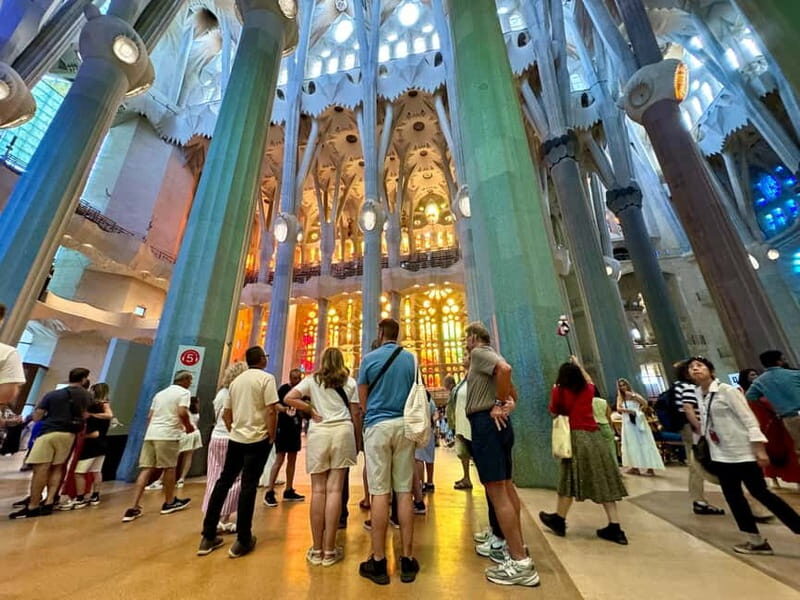 Gaudi Barcelona in 1 Day: Sagrada Familia, Park Guell, tapas - Why This Tour Offers Great Value