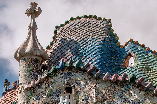Gaudí Private Tour: Must-See Monuments & Hidden Gems of Modernism - The Sum Up