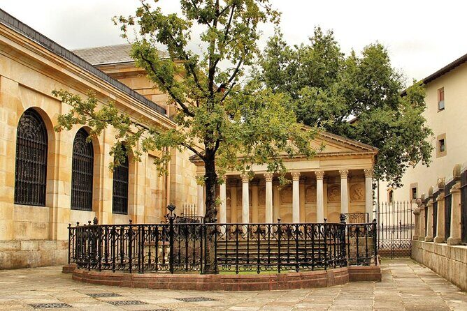 Gaztelugatxe, Mundaka and Gernika Tour from Bilbao - A Deep Dive into the Itinerary