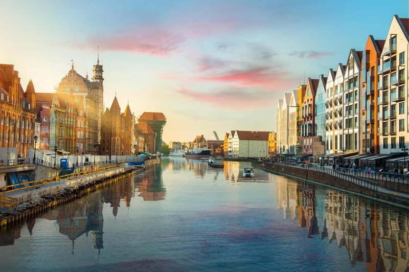 Gdansk: 2-hour Best Intro Walking Tour with a Local - Key Points