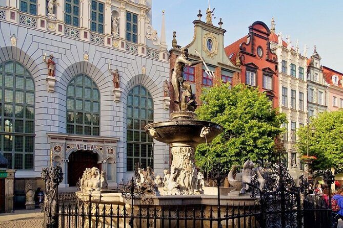 Gdansk and Malbork Castle Small Group Tour from Warsaw with Lunch - Key Points