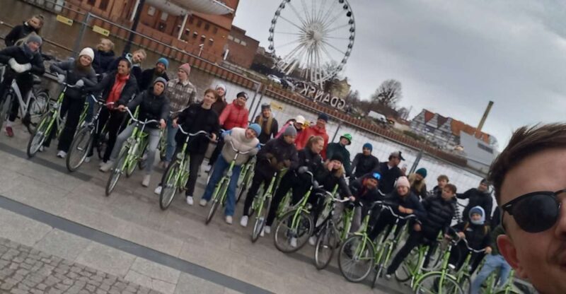 Gdansk: Guided Bike Tour of Old Town and Shipyard - Key Points