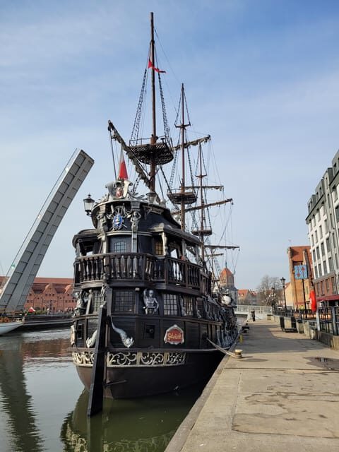 Gdansk: Guided Round-Trip Cruise to Westerplatte - Who Will Enjoy This Tour?