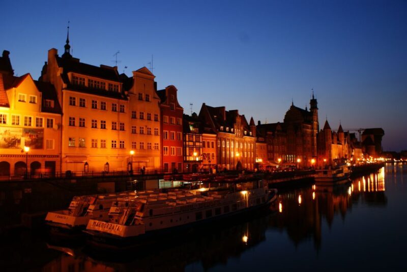Gdansk: Luxury Old Town Walking Tour For Scandinavians - Who Should Book This Tour?