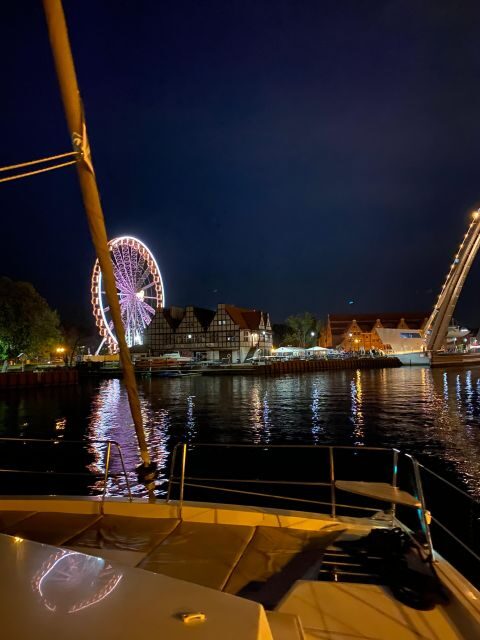 Gdansk: Scenic Evening Yacht Cruise with Welcome Drink - What Reviewers Say