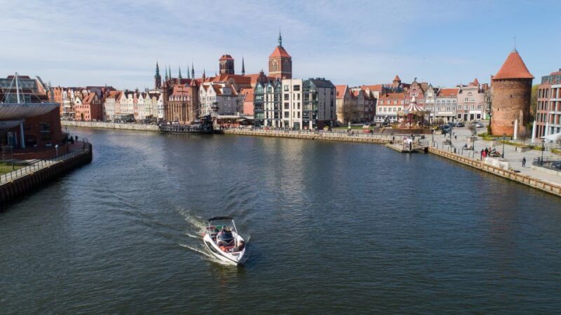 Gdask: Motlawa River Yacht Cruise - An In-Depth Look at the Gdansk Yacht Cruise