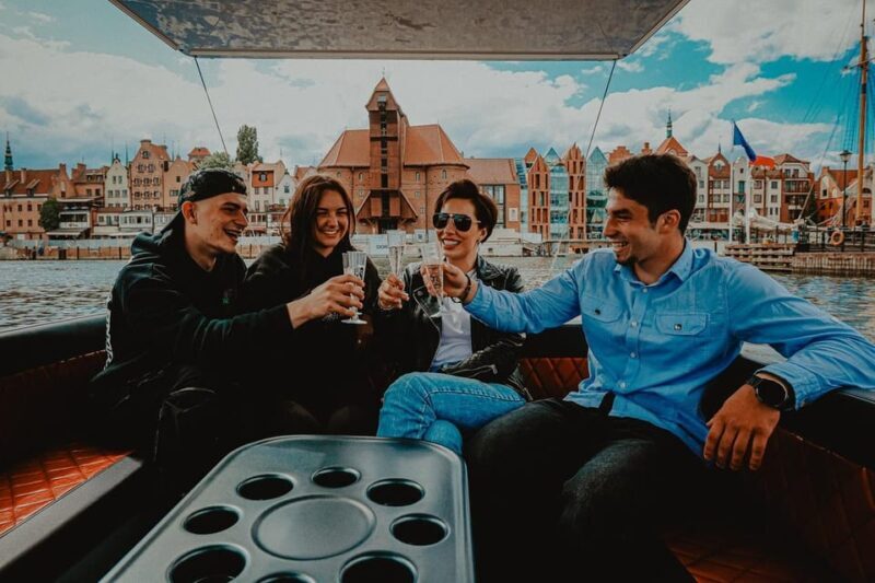 Gdask: Sightseeing EcoCruise around the Old Town of Gdansk - An In-Depth Look at the Gdansk EcoCruise