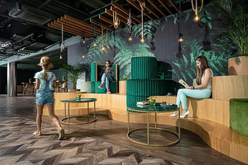 Gdask: Sky-High Views & Cocktail - Olivia Star Top Floor - A Deep Dive into the Olivia Star Experience