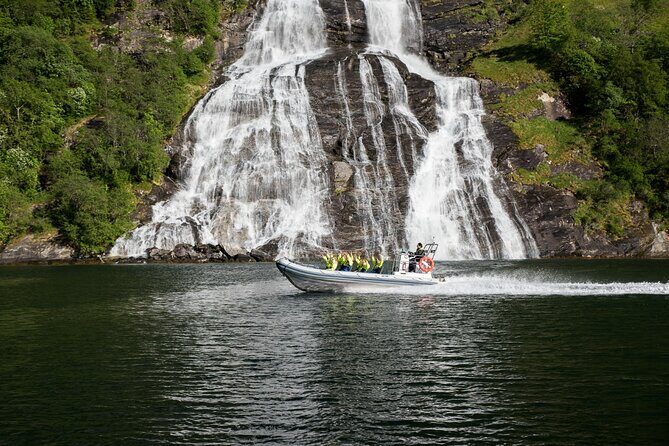 Geiranger: RIB Fjordsafari Geirangefjord - The Bottom Line