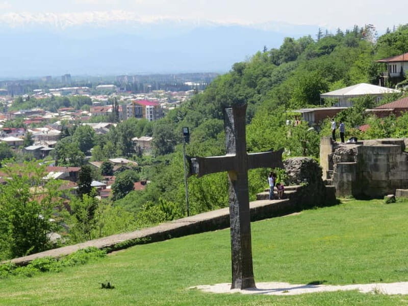 Gelati Momastery, Prometheus Cave, Sanatoriums and winetour - Key Points