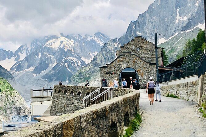 Geneva Day Trip to Mont Blanc glacier and 3860m Top - FAQ