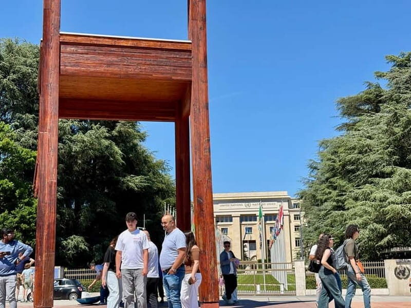 Geneva guided tour: capital of peace with the UN ( Outside ) - Authentic Traveler Insights