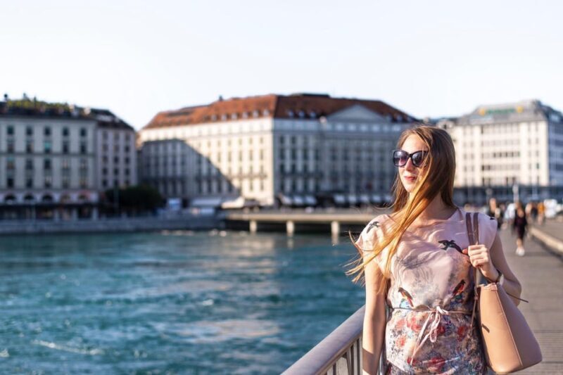 Geneva Highlights Old Town Private Walking Tour - The Guide Experience