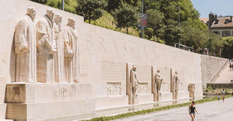 Geneva Private City Tour with Optional Boat Cruise - Key Points