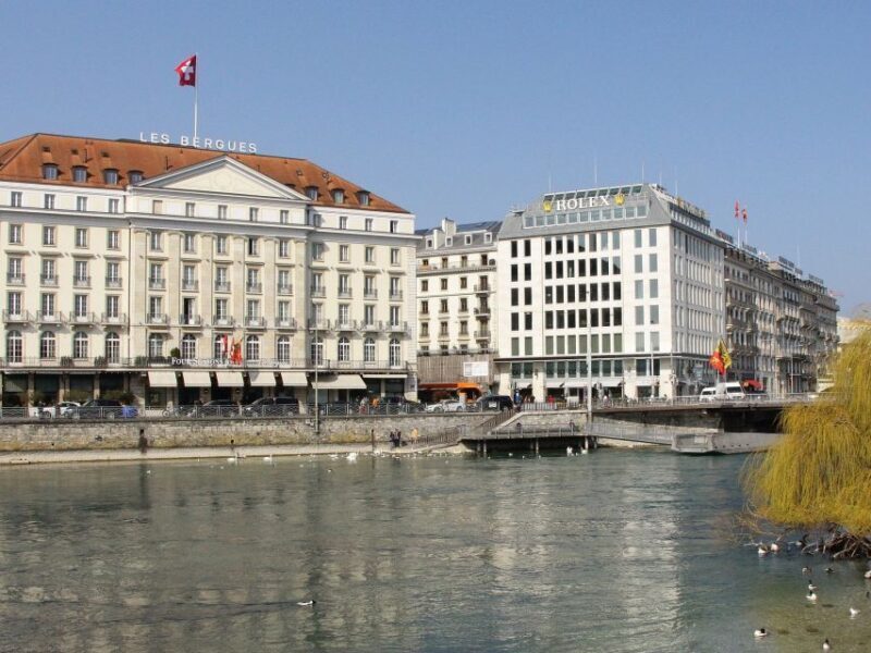 Geneva: Private Walking Tour with a Local - The Walking Experience