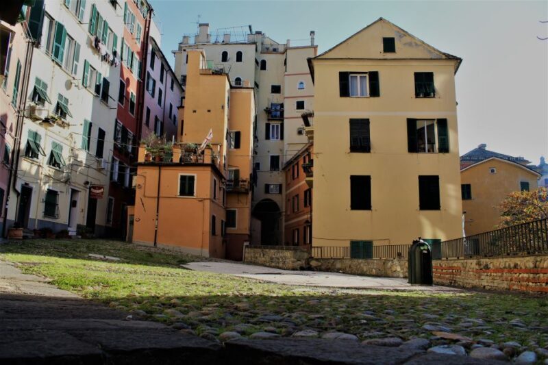 Genoa: Discover the secrets with a Storyteller - An Engaging Introduction to Genoa’s Old Town