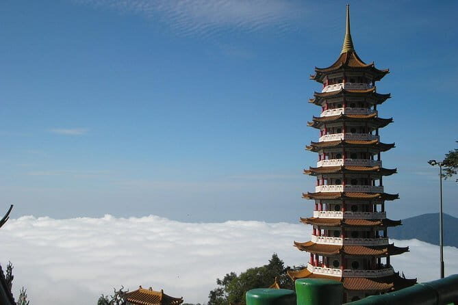 Genting Highlands Day Tour with Awana Cable Car - Key Points
