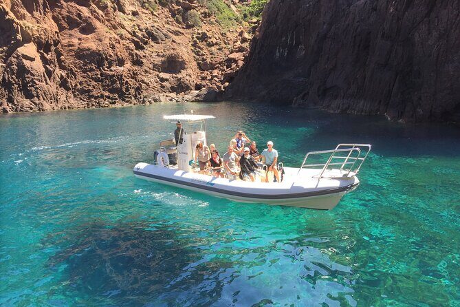 Getaway to the Calanques of Piana de Cargèse in a small group - A Deep Dive into the Experience