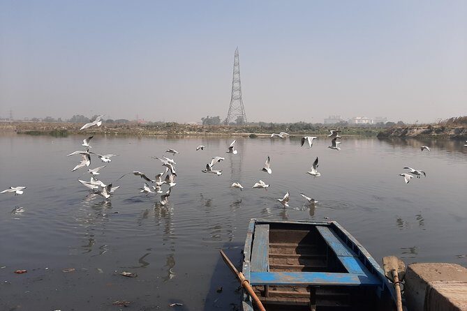 Ghats of River Yamuna and Old Delhi temples - Discover the Calm of Yamuna’s Ghats & Historic Delhi Temples