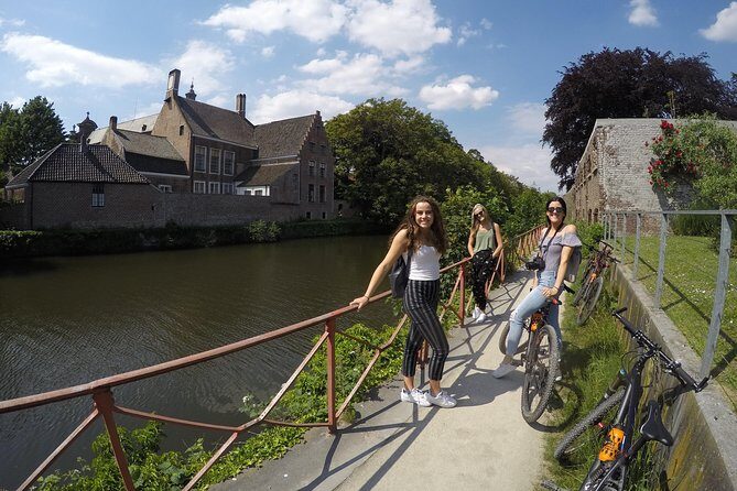 Ghent Bike Tour Off-the-beaten-track - Detailed Breakdown of the Itinerary