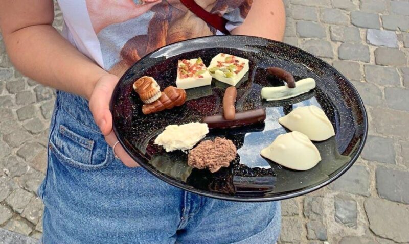 Ghent: Guided City Tour with Food and Drink Tastings - Who Should Book This Tour?