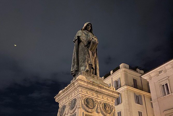 Ghost & Legends in Rome Tour - The Guides: Knowledgeable, Engaging, and Enthusiastic