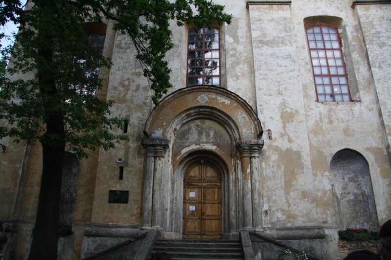 Ghost stories of Warsaw Night Private Tour - Key Points