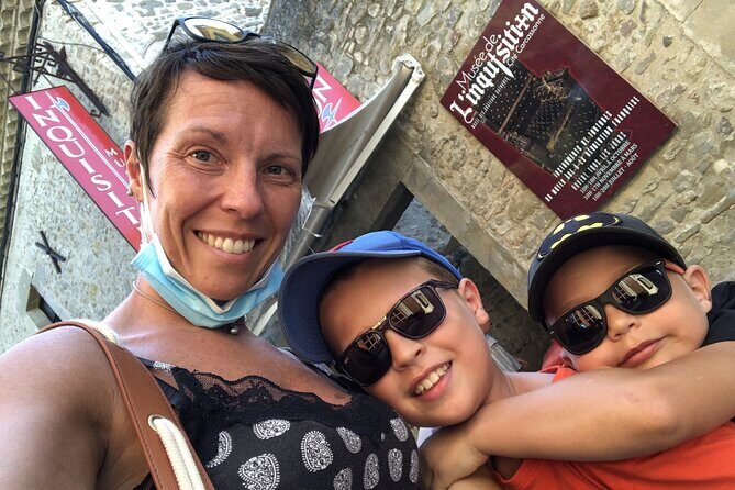 Ghosts of Carcassonne: Self-Guided Tour and Exploration Game - Exploring Carcassonne with the Ghosts of Carcassonne Tour