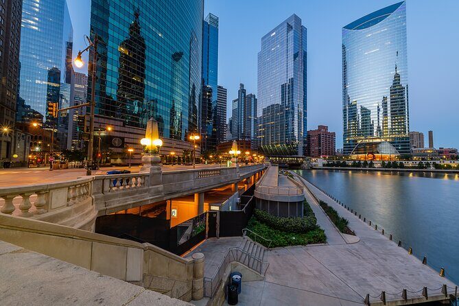 Ghosts of Chicago Family Friendly Ghost Tour - FAQ