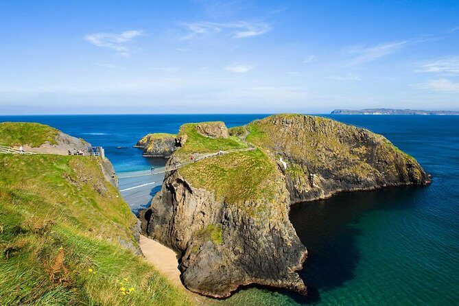 Giant's Causeway Full Day Tour from Belfast - Return to Belfast