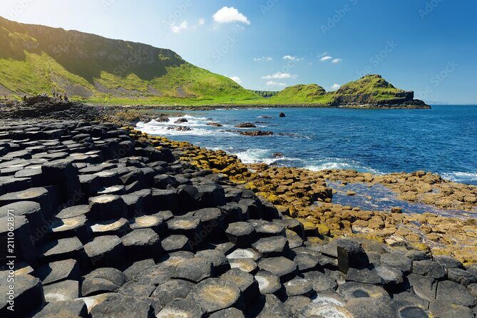 Giants causeway private tour 1 to 7 people - Starting Point: Belfast and Pickup Convenience