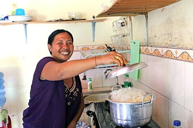 Gianyar Market Visit & Cooking Class in Ubud with Kadek & Putu - Key Points
