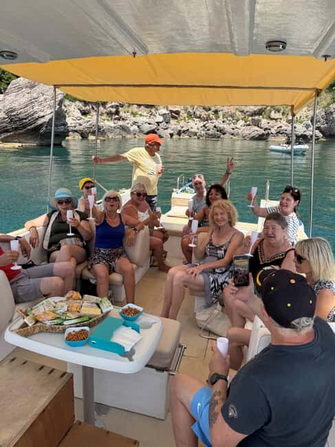 Giardini-Naxos: Sunset Boat Tour with Aperitif and Dolphins - Practical Details and What to Keep in Mind