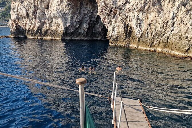 Giardini Naxos, Taormina and Isola Bella Boat Tour - Authentic Insights from Reviews