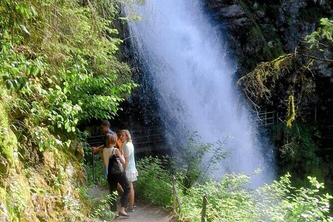 Giessbach Waterfall + CLOY Pier Iseltwald Sightseeing Tour Privat - Iseltwald and the CLOY Pier