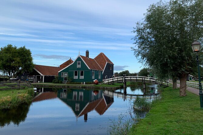 Giethoorn, Afsluitdijk, Zaanse Schans Day Tour Incl Hotel Pick Up - The Sum Up