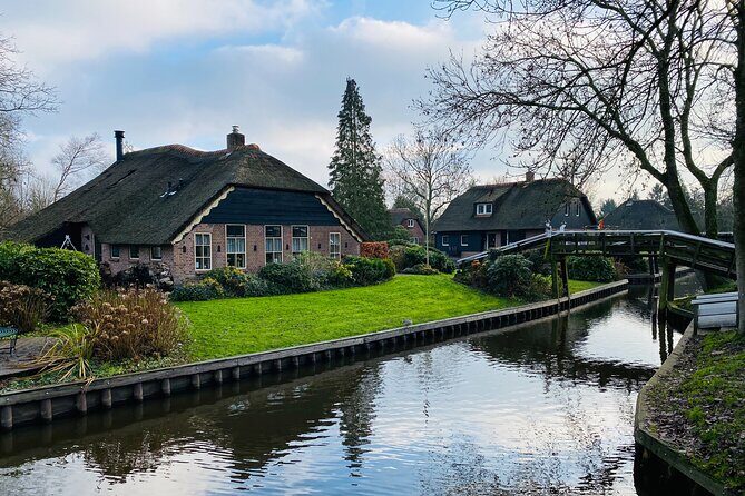 Giethoorn and Zaanse Schans Day Tour Small Group Incl. Boat Ride - An In-Depth Look at the Tour Experience