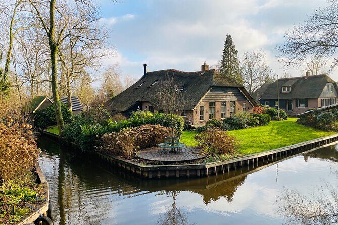 Giethoorn and Zaanse Schans Day Tour Small Group Incl. Boat Ride - Who Is This Tour Best Suited For?