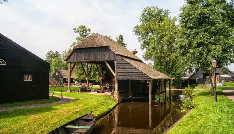 Giethoorn: Private Day Trip with Boat Tour from Amsterdam - Why Youll Love This Tour