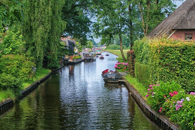 Giethoorn Small-Group Tour from Amsterdam (Max. 8 People) - Reviewing the Giethoorn Small-Group Tour from Amsterdam