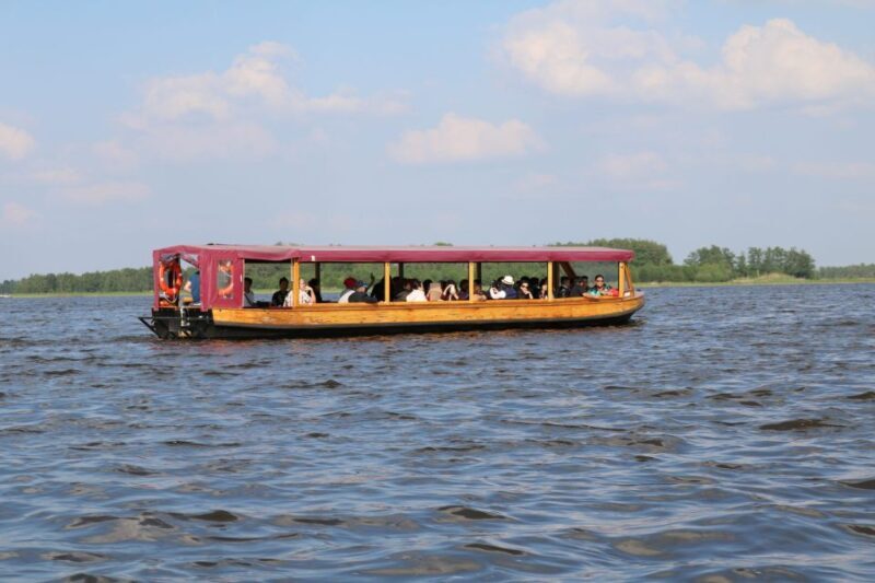 Giethoorn: Village & National Park Canal Cruise with Coffee - Detailed Review of the Experience