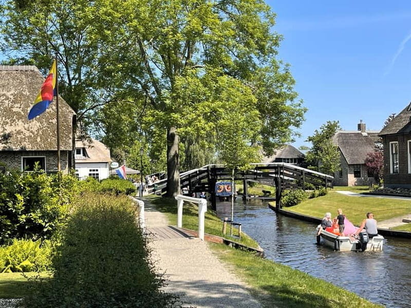 Giethoorn & Windmill Country A Journey Through Old Holland - Key Points