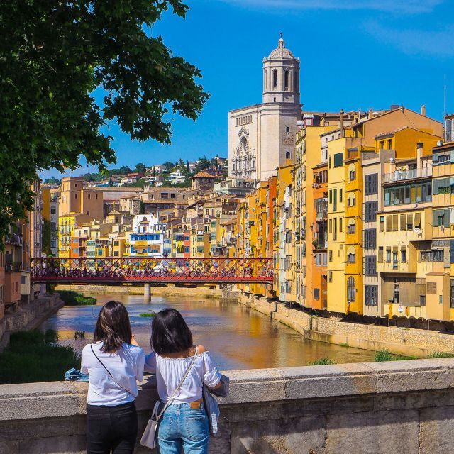 Girona: Guided 2-Hour Walking Tour with Food Tasting - Key Points