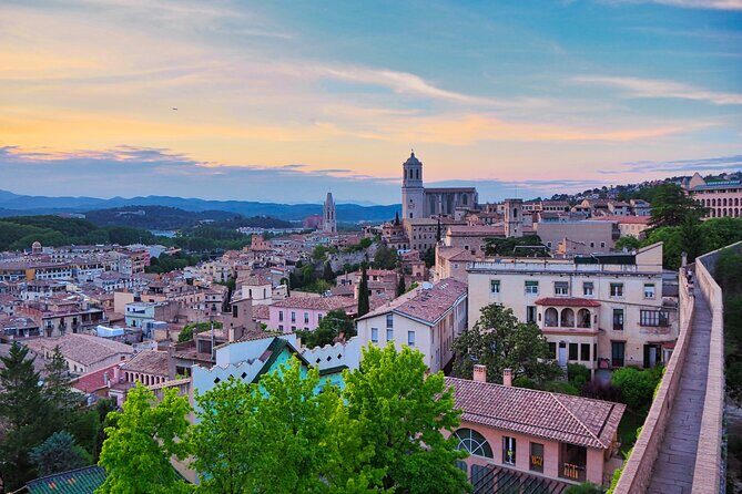 Girona History, Legends, and Food Walking Tour with food tasting - Introduction to the Girona Experience