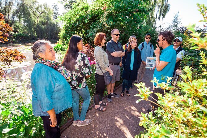 Giverny Monet's Garden & Auvers-sur-Oise with Van Gogh House Full Day From Paris - From Giverny to Auvers-sur-Oise: Vincent Van Gogh’s Final Days