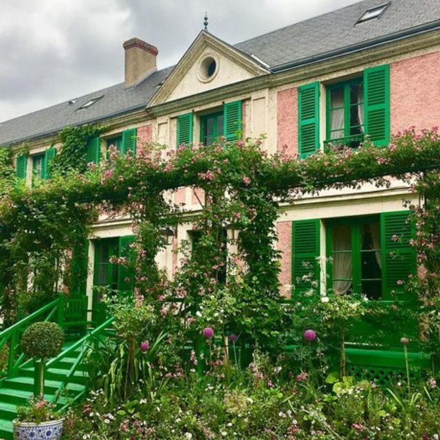 Giverny : Monet's house & Gardens Private tour from Paris - The Journey to Giverny